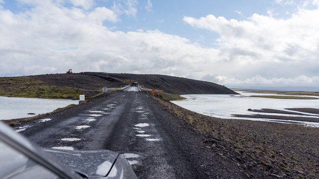 Kjölur Highland Route
Beginning in the south of Iceland behind Gullfoss, ending in the north near Blönduós. The road traverses the interior between two glaciers, Langjökull and Hofsjökull.
