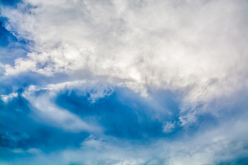 cloud in the sky's like crazy ocean