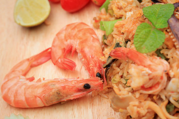 Fried rice with seafood