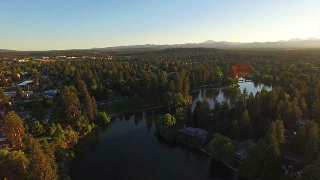 Aerial Oregon Bend
Aerial video of downtown Bend.