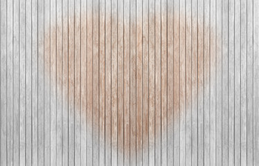 panneau de lames de bois brut dénaturé forme coeur 