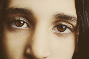 Naklejka premium A beautiful insightful look eye. Close up shot