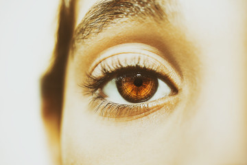 Naklejka premium A beautiful insightful look eye. Close up shot