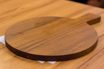 wooden plate for pizza