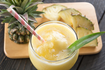 pineapple smoothie