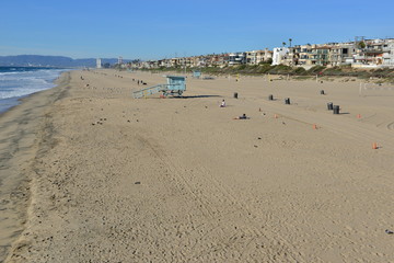 Manhattan beach in southern California on a November day.
