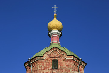 Fototapeta na wymiar Kirchturm russisch-orthodox