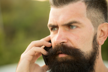 Obraz premium Closeup of man with phone