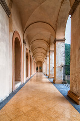 Fototapeta premium Archi in prospettiva a Spoleto