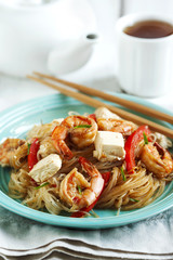 Delicious rice noodles with garlic shrimp and tofu