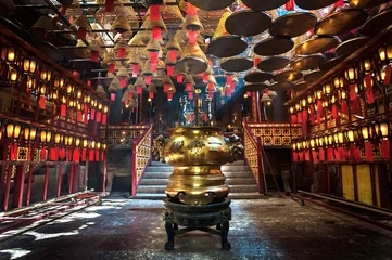 Photo sur Plexiglas Temple À l& 39 intérieur du hall principal du temple Man Mo, Sheung Wan, Hong Kong