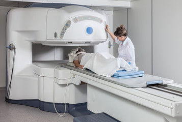 The patient goes tomography of the head.