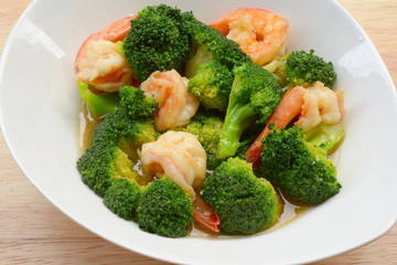stir-fried broccoli with shrimp