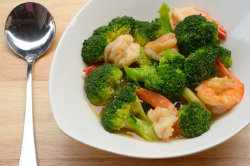 stir-fried broccoli with shrimp