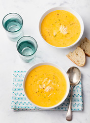 Pumpkin and coconut soup with chicken 