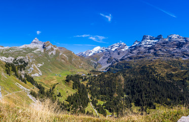 Obraz premium Stunning view of Titlis and Wendestock