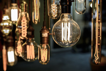 Fototapeta na wymiar Old vintage light bulb