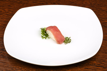 Tuna sushi