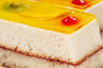 Angel cake with fruit