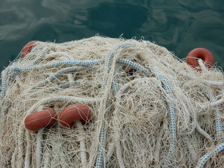 Redes de pesca en el puerto
