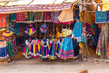 Farbenfrohes Indien - Bunter Marktstand