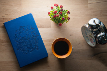 cofee on the table and other objects