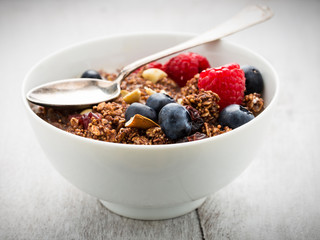 Müsli mit Beeren - Cereals with berries