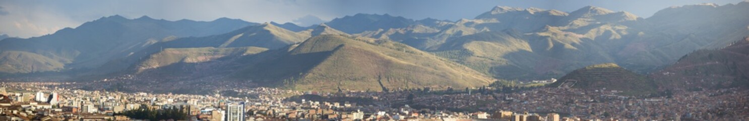 Fototapeta na wymiar Aerial Cusco city view with Andean mountains in Cusco, Peru