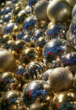 Christmas Ornaments Gold And Silver Reflecting