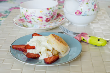 Strawberry with cream dessert.