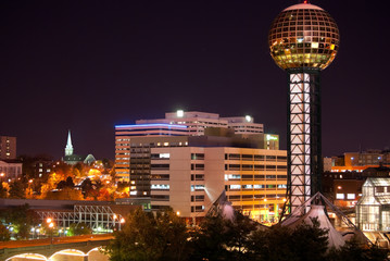Knoxville, Tennessee skyline with the Sunsphere and the World's Fair park in the foreground. - obrazy, fototapety, plakaty