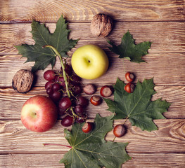 bottle of wine, glass, leaves, wooden