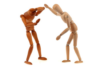 Hommes en bois et violencce