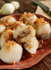 Meat stuffed dumplings