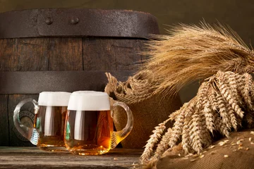 Keuken spatwand met foto two beer glasses with wheat and barley © Václav Mach