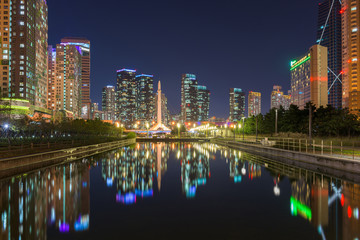 Fototapeta na wymiar Reflection incheon city at night