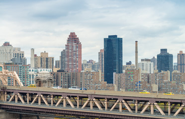Fototapeta na wymiar New York buildings over Queensboro Bridge