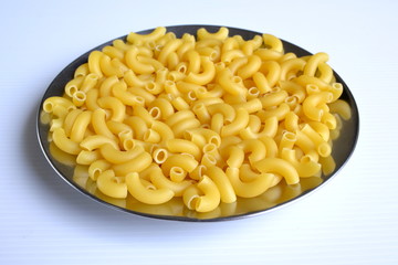 macaroni in dish