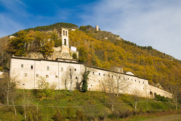 Fototapeta na wymiar Abbazia di Sant'Eutizio nei pressi di Preci