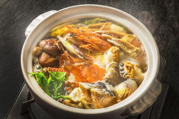 寄せ鍋　Japanese-style stew 