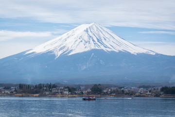 Fototapeta na wymiar Fuji lanscape view with a kawaguchiko lake