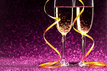 Pair glass of champagne