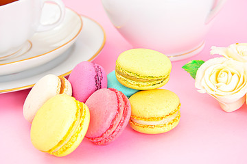 Sweet and Colourful French Macaroons