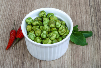 Wasabi peas