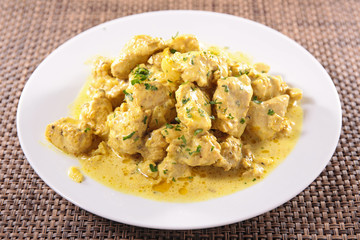 chicken and curry sauce