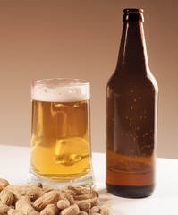 Beer with peanuts