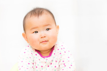 笑顔の赤ちゃん