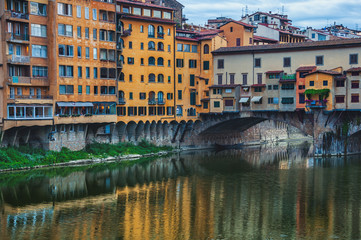 Fototapeta na wymiar Old Bridge in Florence, Italy