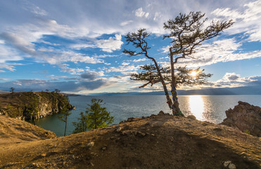 Fototapeta na wymiar The Lake Baikal. Mountains, Islands and waves. Russia.Озеро Байкал. Горы, острова и волны. Россия.