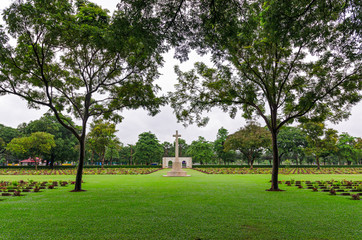 Fototapeta na wymiar Kanchanaburi War Cemetery (Thailand)